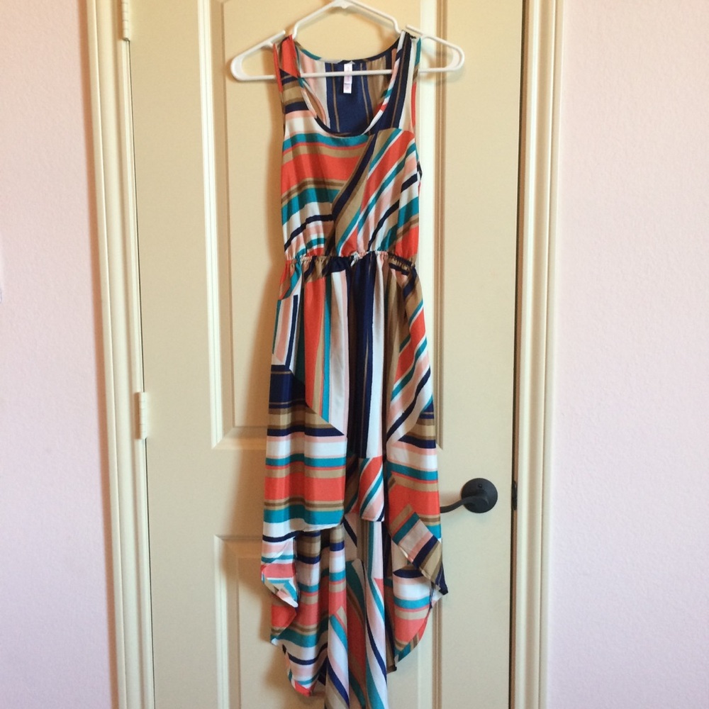 Hi-lo geometric dress